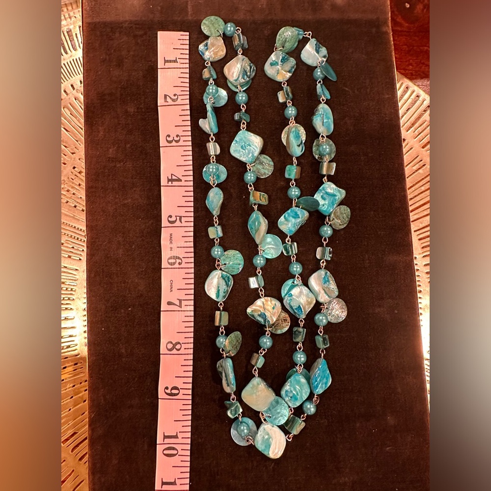 Shell Necklace - Picture 3 of 3